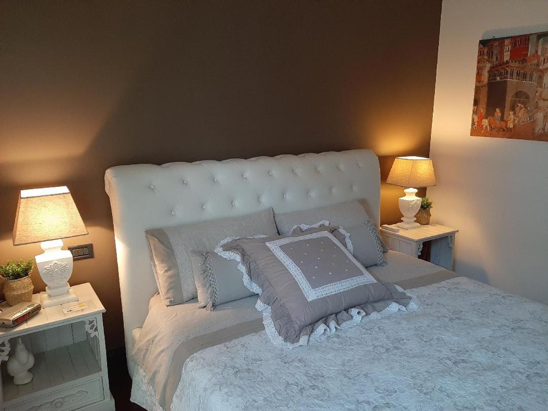 B&B Le Lanterne Casal Palocco Exteriör bild