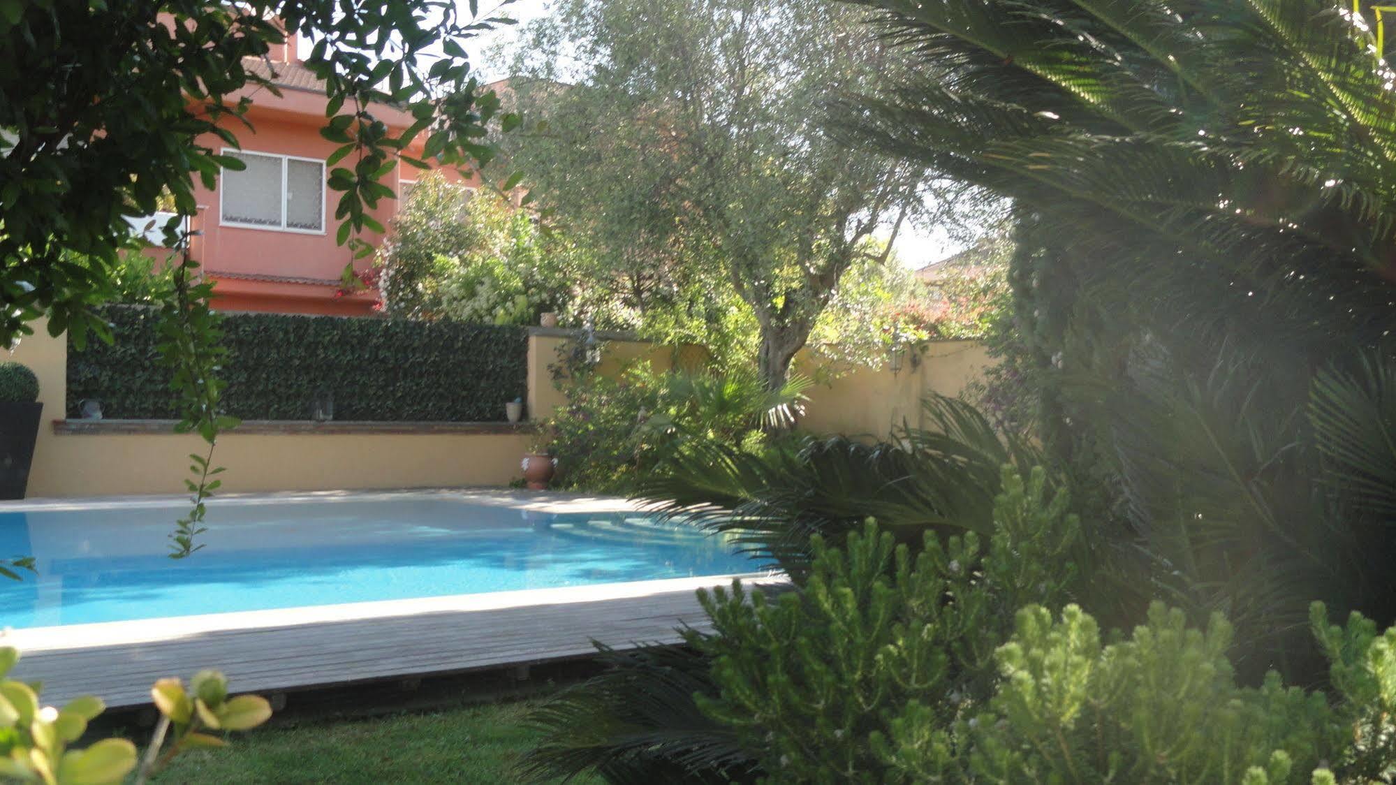 B&B Le Lanterne Casal Palocco Exteriör bild